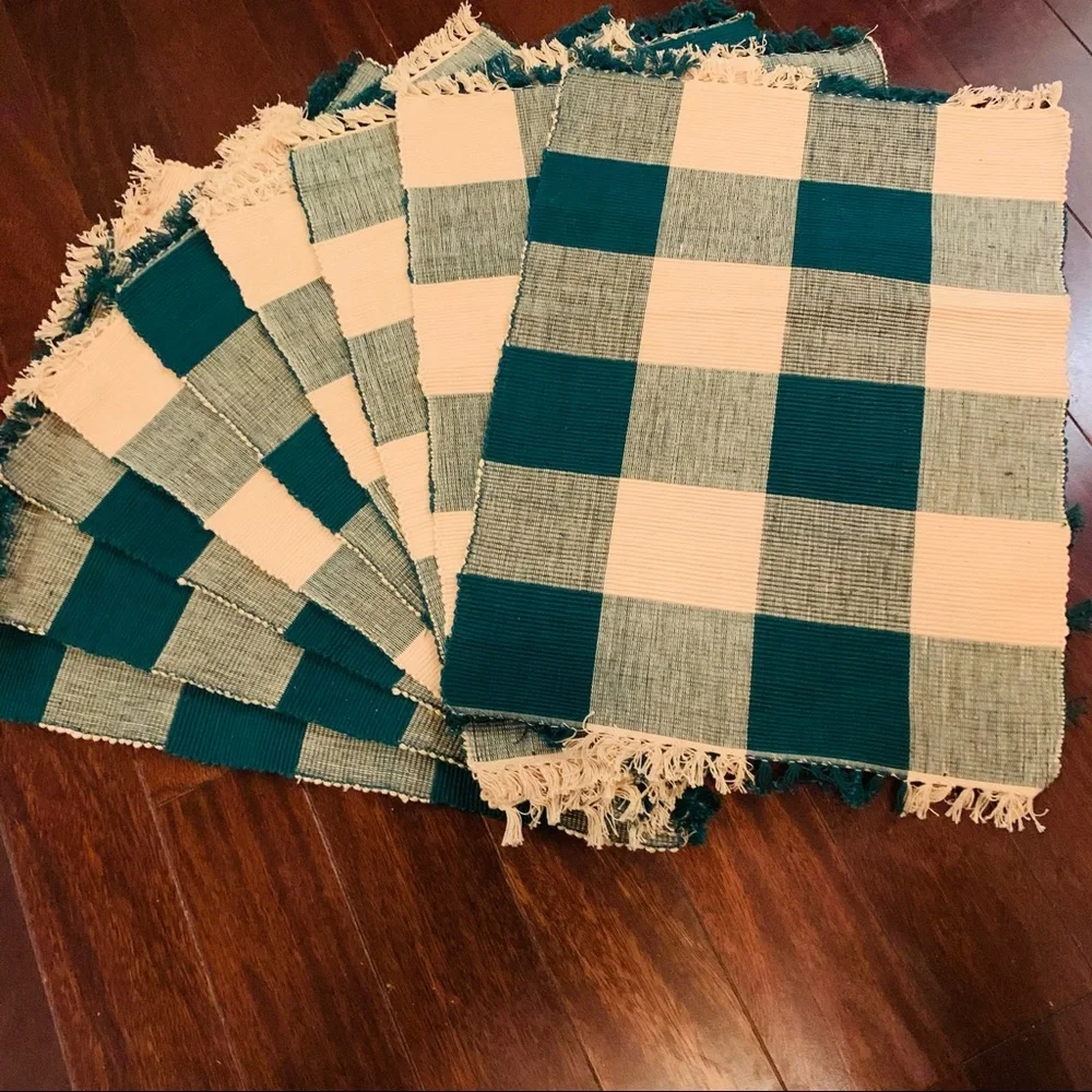 NWOT Crate & Barrel Vintage Five Green and Tan Placemats
